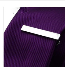 Load image into Gallery viewer, Modern Strap Groove Diamond Short Tie Clips