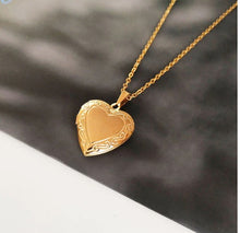 Load image into Gallery viewer, Romantic Heart Photo Locket- Gold | Photo lockets online | Online buy photo lockets | Photo lockets Canada buy online
