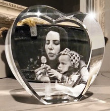 Load image into Gallery viewer, Heart Shaped 3 D Photo Art