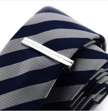 Load image into Gallery viewer, Modern Strap Groove Diamond Short Tie Clips