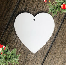Load image into Gallery viewer, Customized Photo Personalization Ornament - Heart Buy online from Engraving Reimagined in Canada and USA !|
