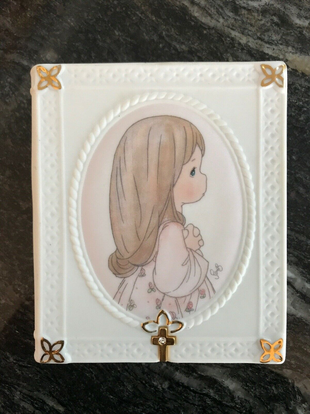Precious moments confirmation bible holder - religious gifts in Canada