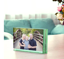 Load image into Gallery viewer, Cut Glass Frame 4x6

