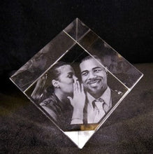 Load image into Gallery viewer, 3 D Diamond Cut Corner Photo Cube - Photo Cube - Diamond Cut Photo Cube - Buy Photo cubes online from Engraving Reimagined in Canada and USA.
