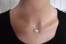 Load image into Gallery viewer, Little Sparrow necklace - Silver
